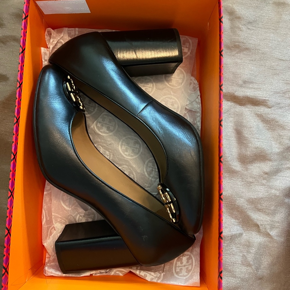 Tory Burch shoes - Picture 8 of 10